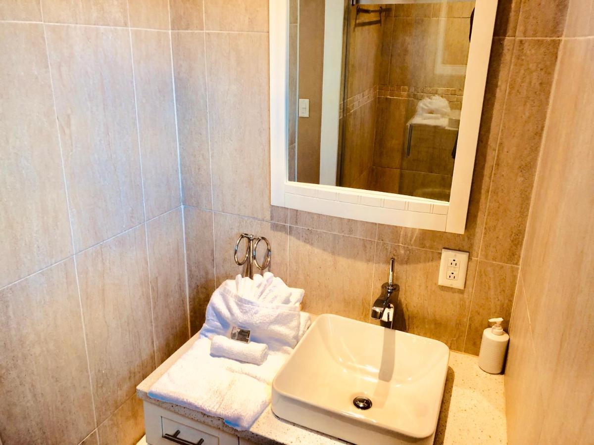 Apartment Island Retreat #5 *